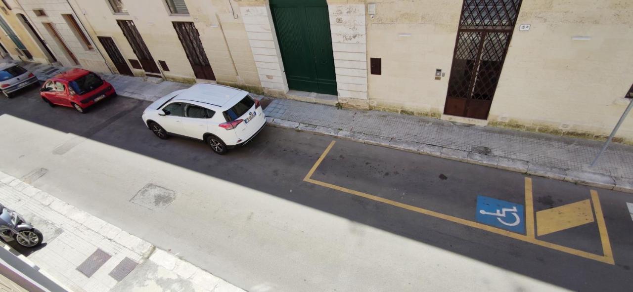 Ferienwohnung Family And Friends House Lecce Exterior foto
